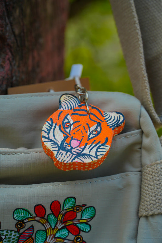 Hand-Painted Tiger Keychain – Artisan 3D Textured Wildcat Key Fob
