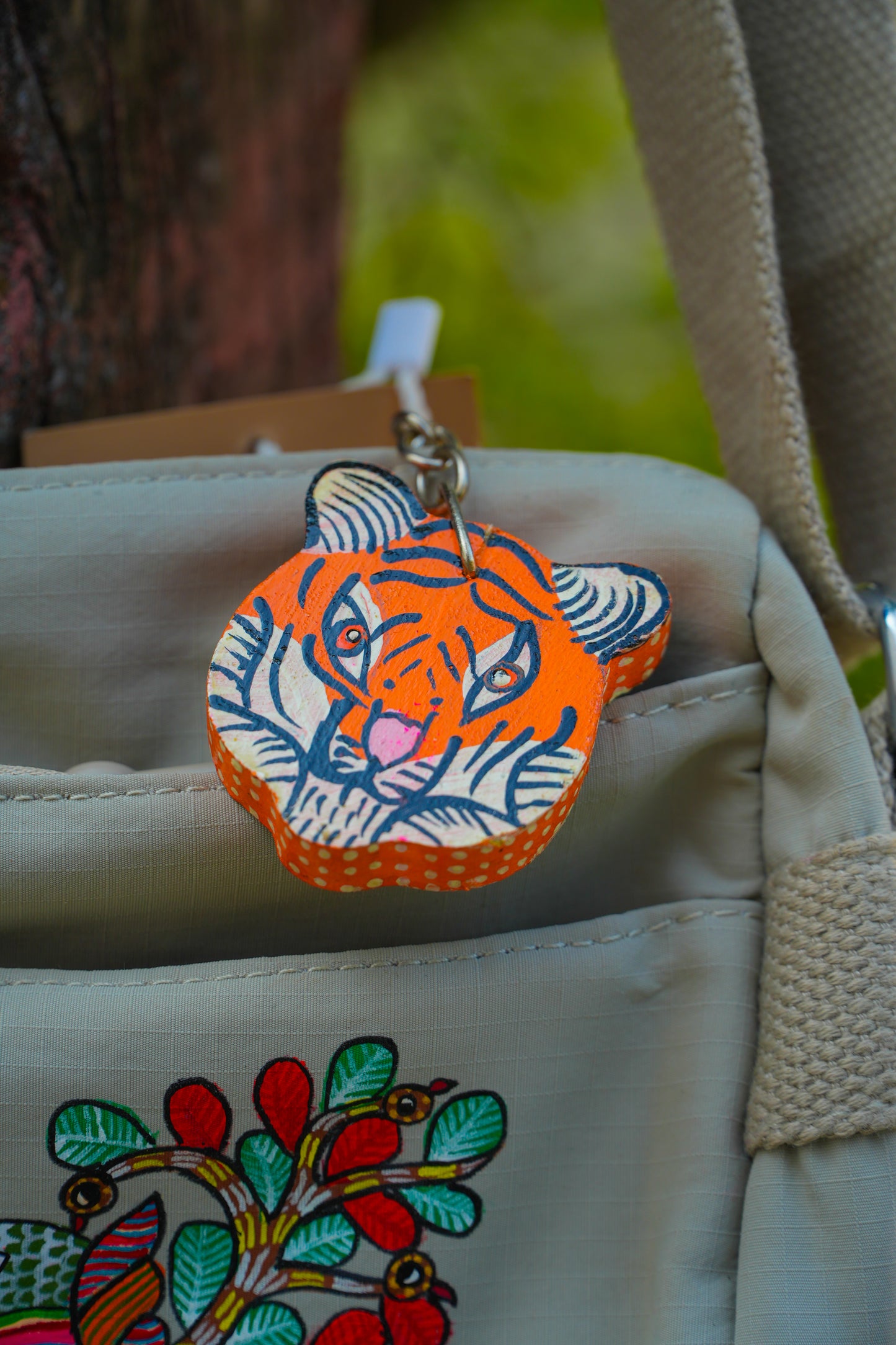 Hand-Painted Tiger Keychain – Artisan 3D Textured Wildcat Key Fob